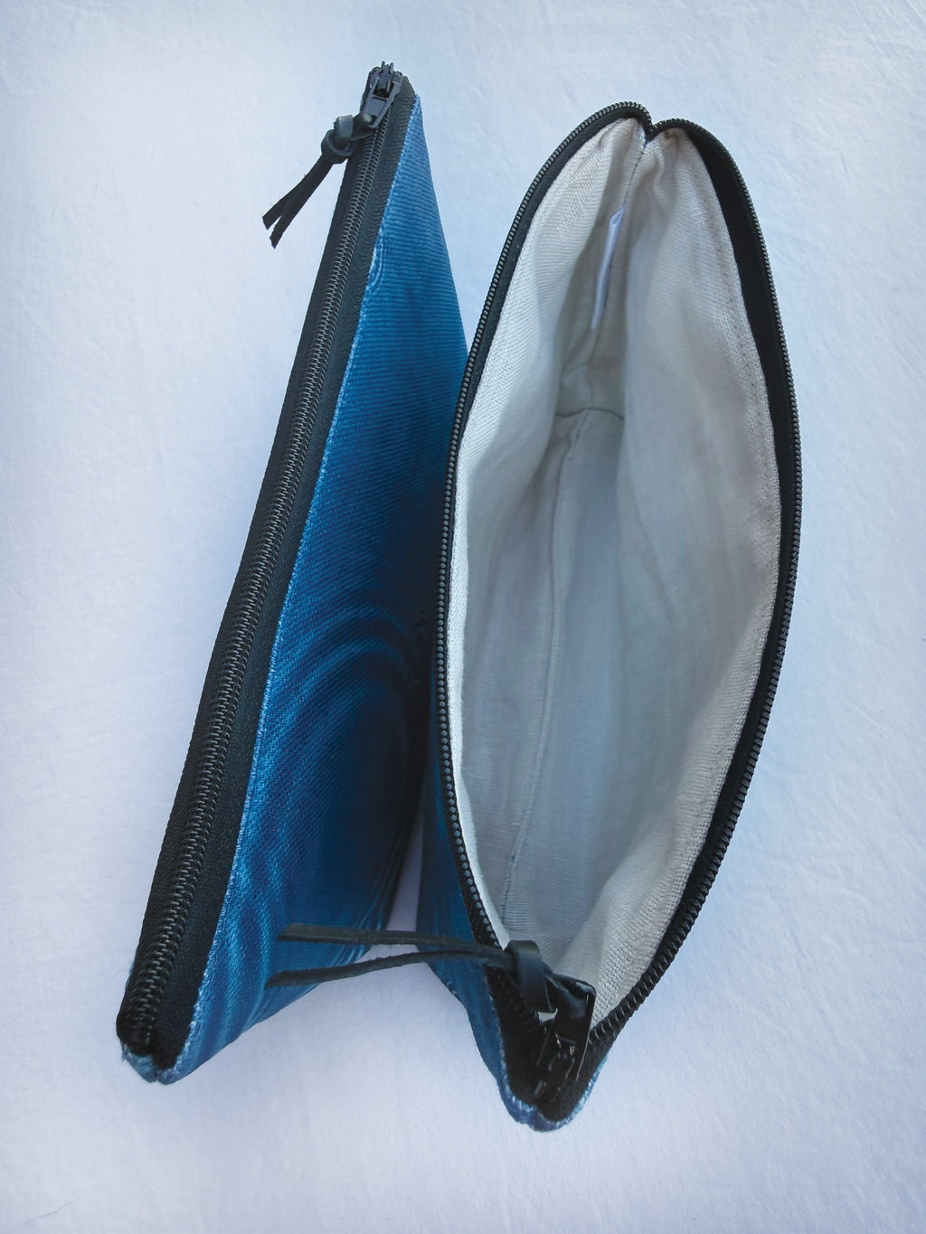 The Bicheno Pouch - Cerulean Drops Fabric