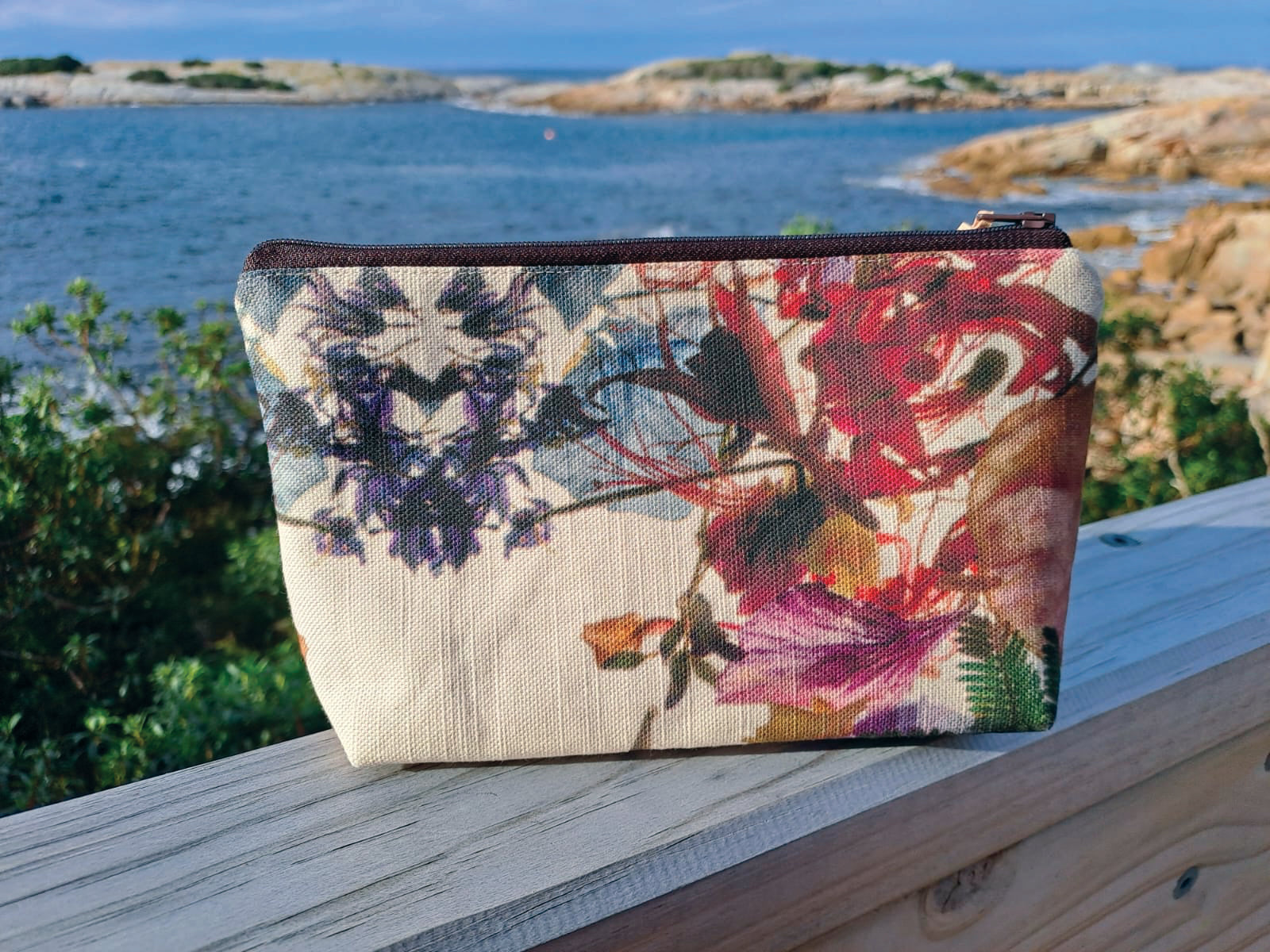 The Bicheno Pouch - Floral Wreath Design.